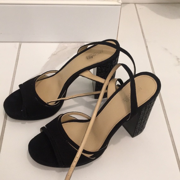 Heels - Picture 5 of 6